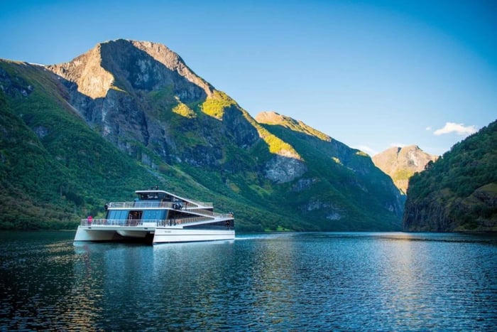 Z Bergen do Oslo: prywatny rejs po Nærøyfjord i kolejka Flåm