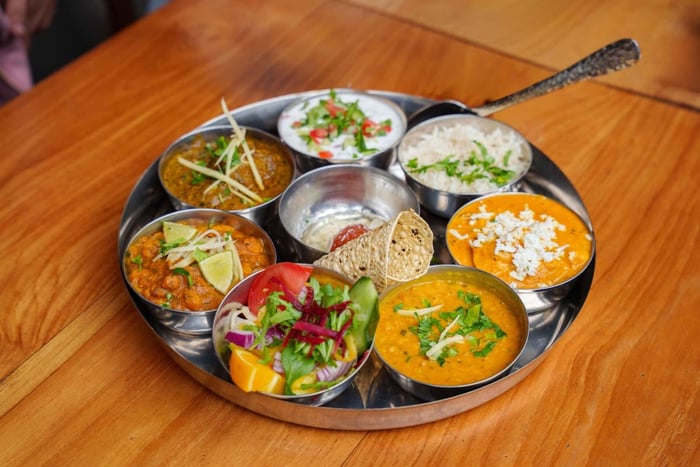 Berlin-Mitte: Intialainen thali-elämys