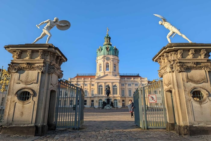 Charlottenburg: 2-Hour City Walking Tour
