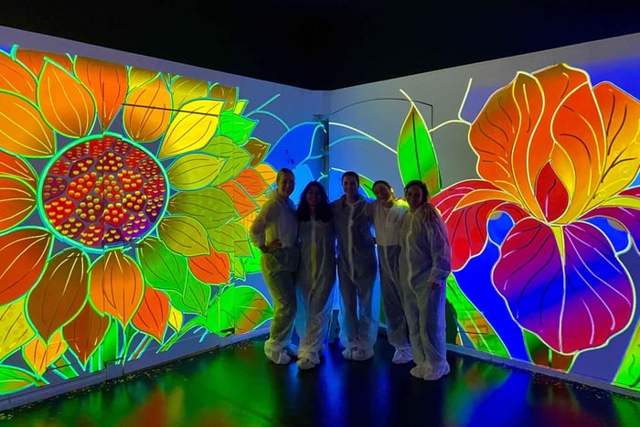 Immersive Wall Painting with Music and Projections