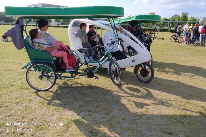 Private Berlin Rickshaw- Historical Berlin Up to 6 People