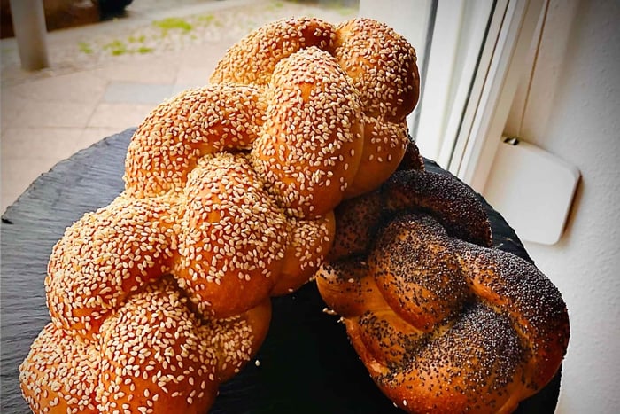 Yeast Dough Workshop with Challah & Rogallach