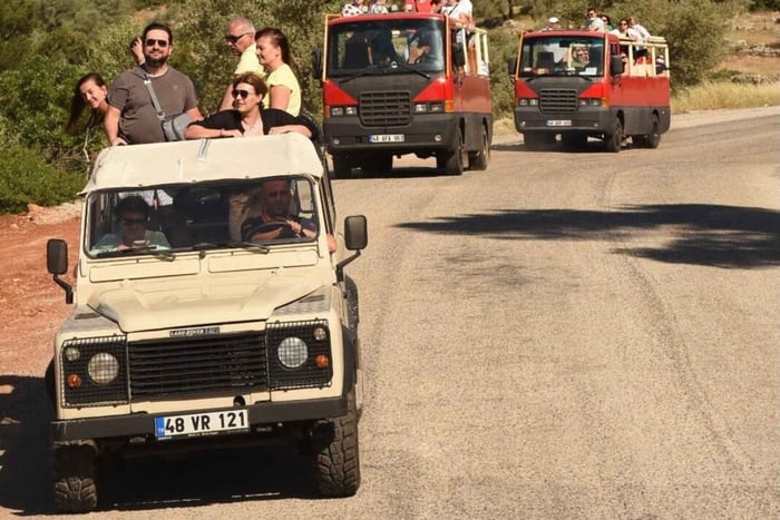 Bodrum: Heldags jeepsafari med frokost og hoteltransfer