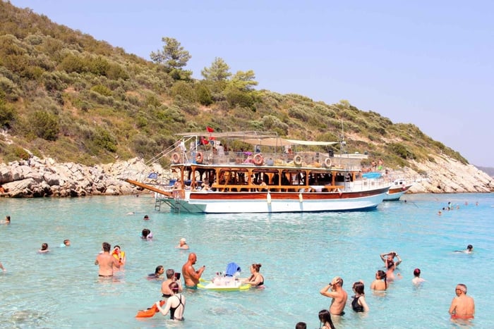 Bodrum Full-Day Orak Island Boat Tour with Lunch
