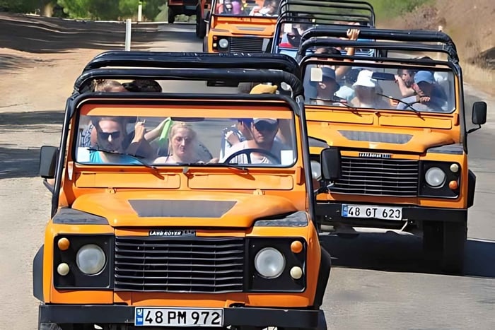Fethiye: Jeepsafari med Saklıkent-kløften og mudderbad/frokost