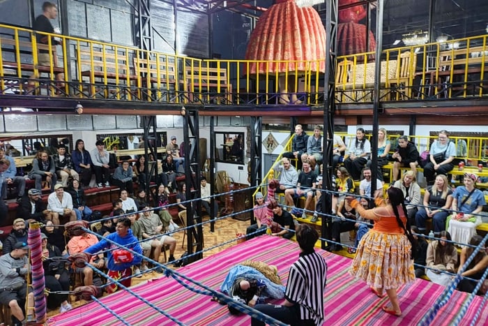 El Alto: Cholitas Wrestling – Admission Ticket Only + Snacks