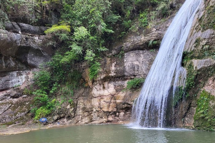 Espejillos: waterval in de uitlopers van de Amboró – privétour