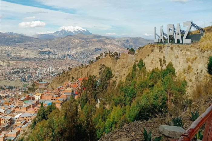 La Paz Highlights: 2 Viewpoints + Moon Valley + Cable Cars