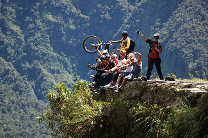 La Paz: Mountainbike längs världens farligaste väg
