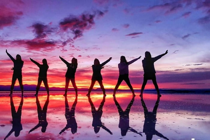 SALZSEE VON UYUNI: SONNENUNTERGANG & STERNENLICHT-ERLEBNIS