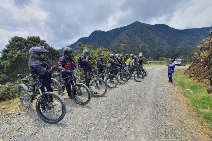 La Paz: Death Road guidad mountainbike-tur med lunch