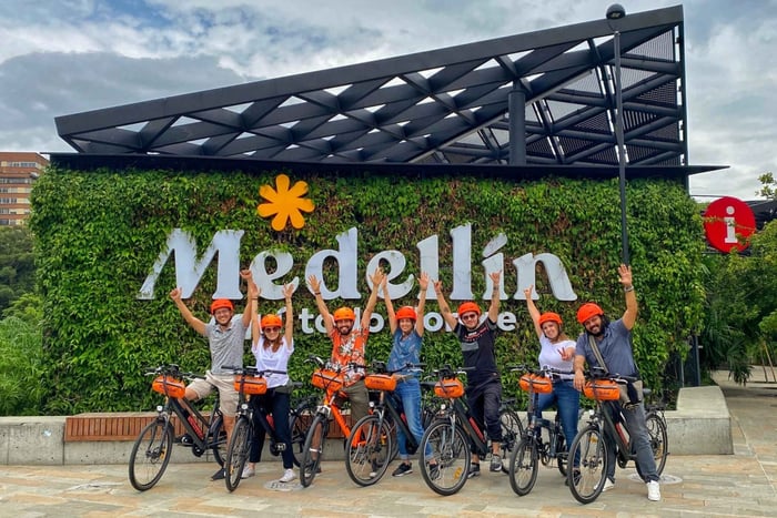 Medellín: Kør på elcykel som en lokal med snack inkluderet