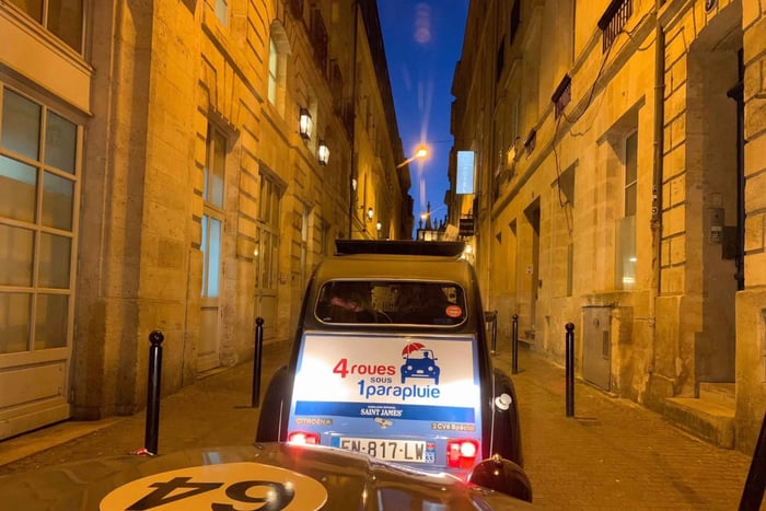 Bordeaux by Night: Private Tour in a Citroën 2CV