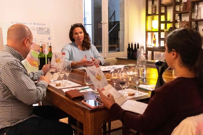 Burdeos:Masterclass de vinos y taller de ensamblaje con aperitivo
