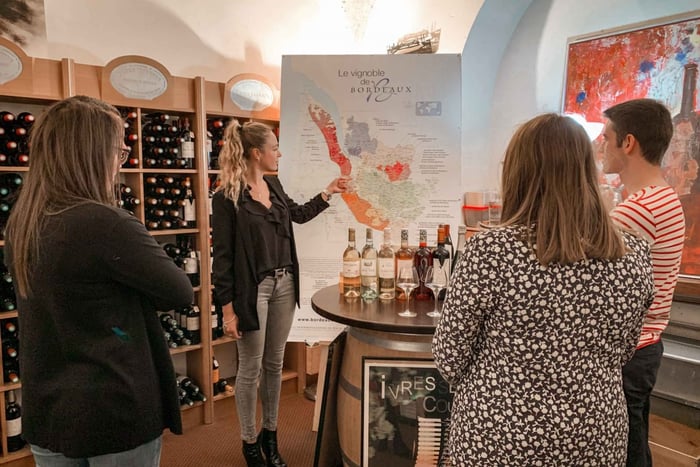 Eintrittskarte für das Wein- und Handelsmuseum und Weinprobe