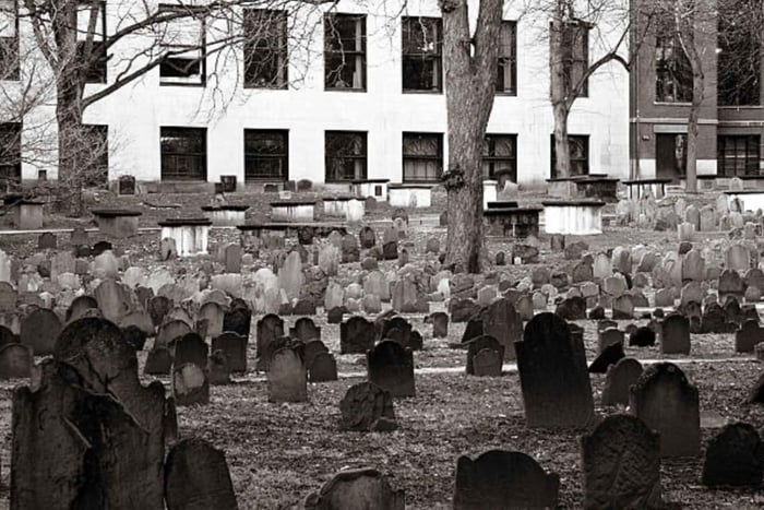 Boston: Private Haunted Ghost Tour After Dark
