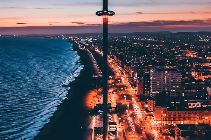 Brighton i360: City Lights Flight with Welcome Drink