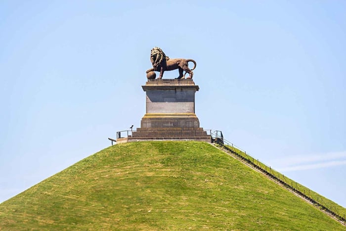 From Paris: Waterloo & Brussels Highlights Full-Day Tour