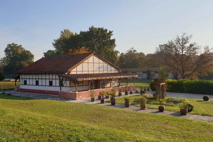 Budapest Hidden Gems: Roman Aquincum Private Tour