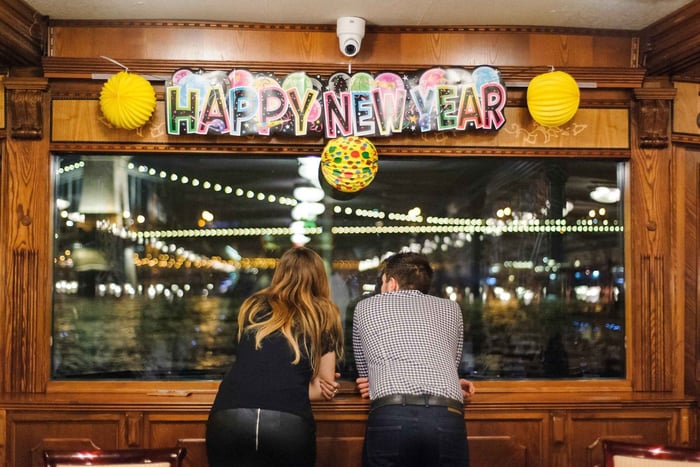 Boedapest: Oudejaarsavond party cruise met eten & live show