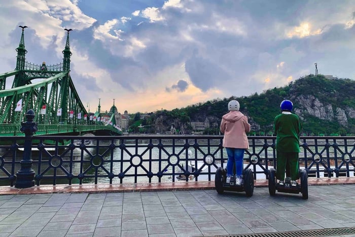 Budapest: Quick Ride on Riverside - 30 Min Segway Tour