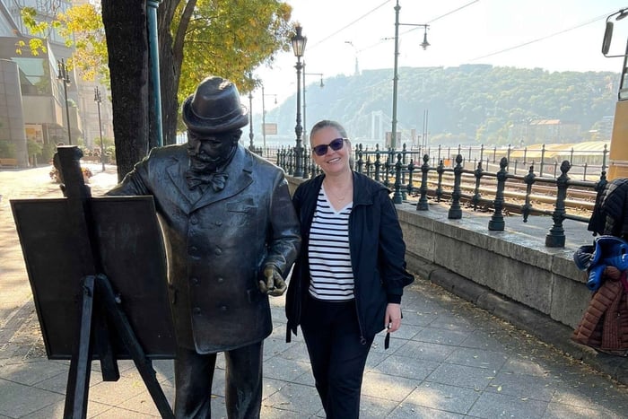 Budapest : visite à pied en famille avec mini-sculptures