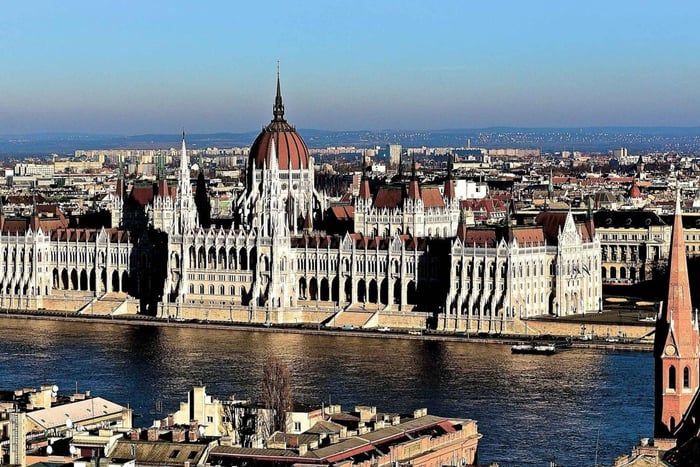 Wienistä: Bratislavan ja Budapestin premium-elämys