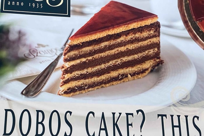 Tour a pie por Pest con pasteles históricos y viaje en tranvía