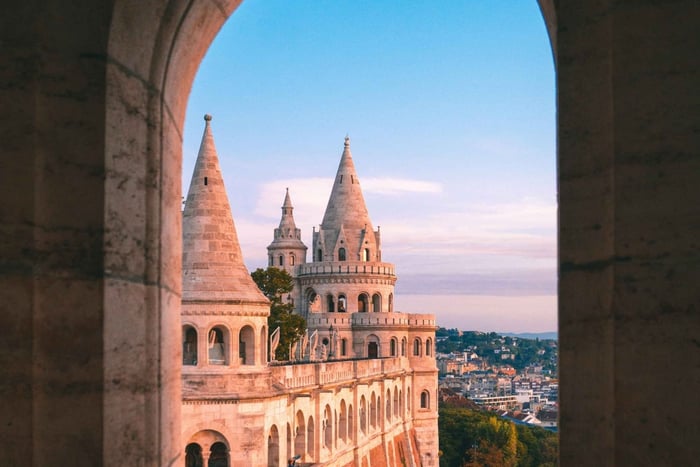 Private City Tour of Budapest by private vehicle