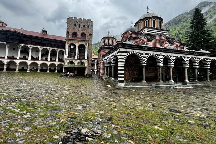 Day Trip: Rila Monastery & Ivan Rilski Cave – Small Group