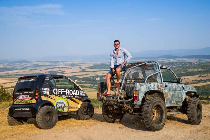 Drive an off-road jeep Daihatsu or Smart for Two
