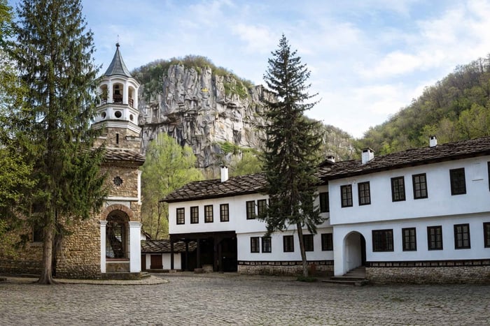 From Veliko Tarnovo: Bacho Kiro Cave & Etar Crafts Village