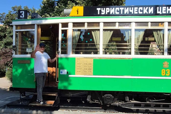 Sofia Insider Tour mit Peter + Orte mit begrenztem Zugang