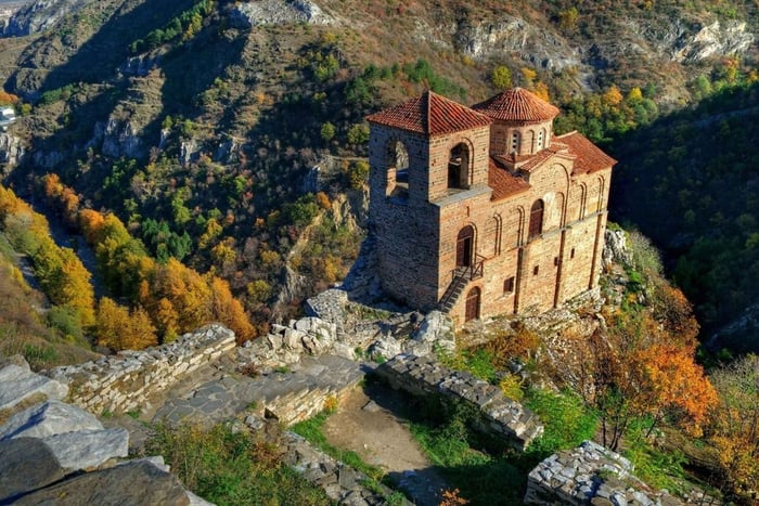 Sofia: Plovdiv, Asen's Fortress & Bachkovo - Small Group