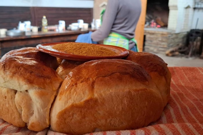 Sofía: tour privado para preparar pan y yogur búlgaros