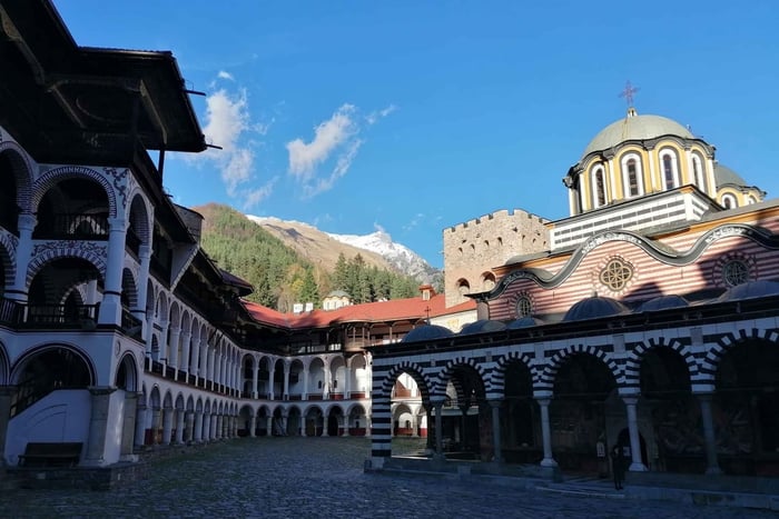Sofia: Rila Monastery, Boboshevo & Wine Tasting Day Trip