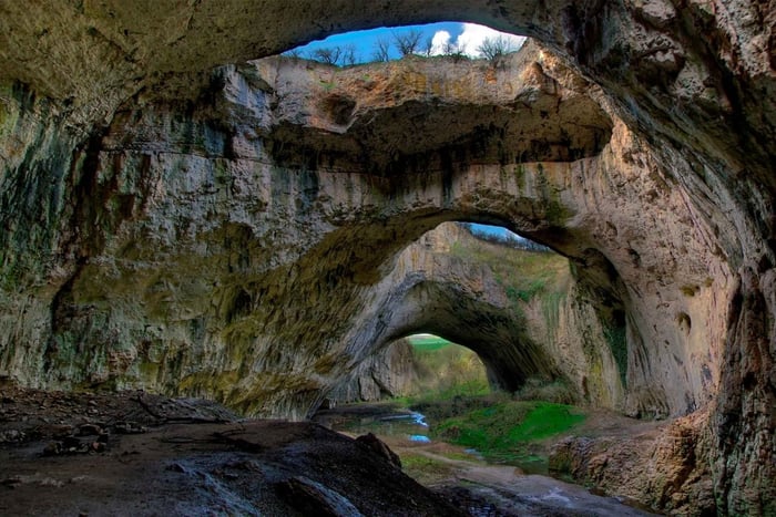 Sofía: Excursión de un día a las cuevas de Saeva Dupka, Devetashka y Prohodna