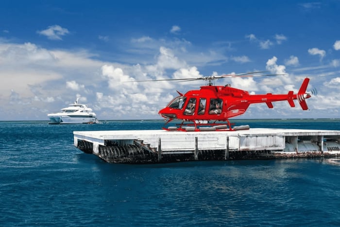 Cairns: Cruise på Great Barrier Reef og helikoptertur i naturskjønne omgivelser