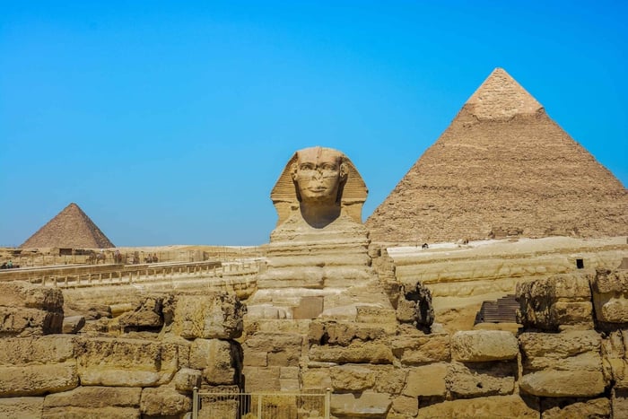 Cairo: 2-Day Pyramid, Museum, Bazaar Private Tour