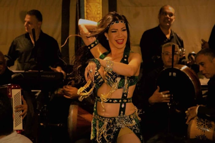 Crociera con cena al Cairo e spettacolo di danzatrici del ventre