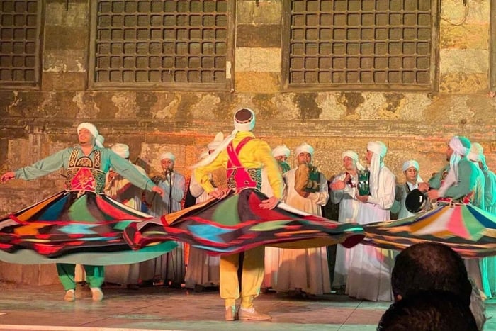 Cairo: Show da Trupe de Dança Tanoura, Patrimônio Egípcio