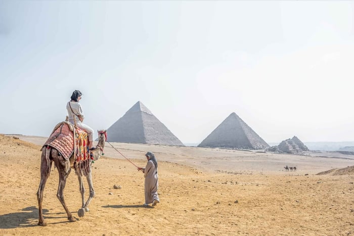 Le Caire : Pyramides, bazar, citadelle avec photographe