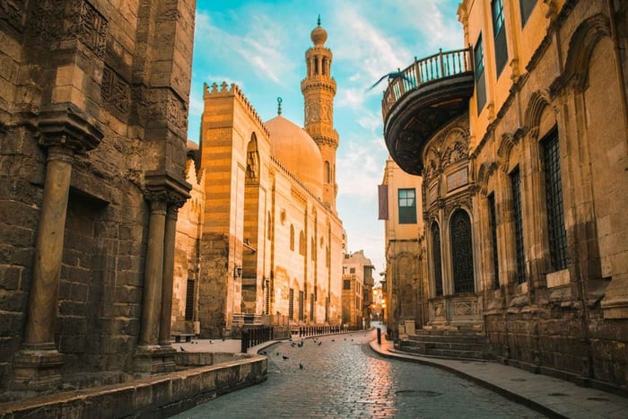Puolipäiväkierros: El Moez Street, Al Azhar Park ja Bazaari.