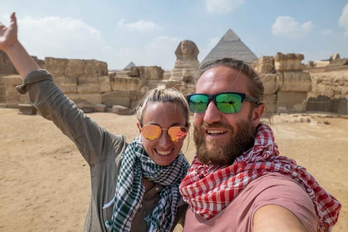 Hurghada: Tour privato di un giorno al Cairo con feluca, pranzo e biglietti