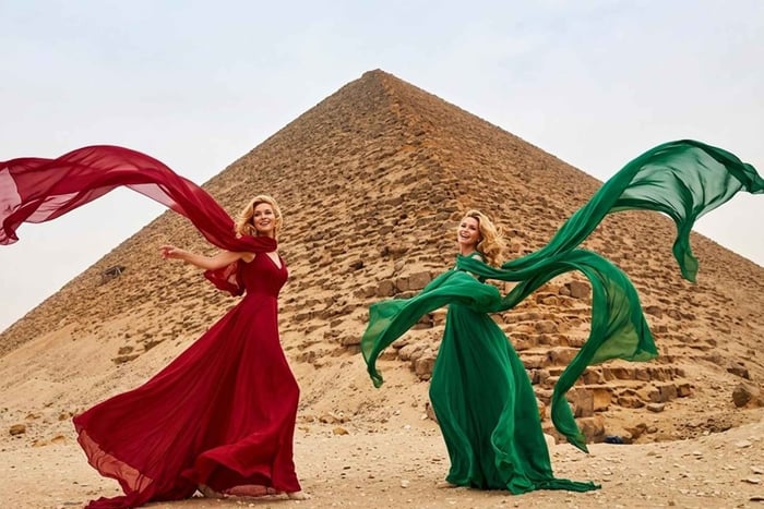 Red Pyramid private Tour with Interior Chambers Entry