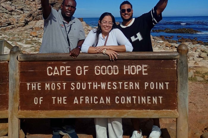 Simon's Town: Guided Tour with Penguin Viewing & cape point