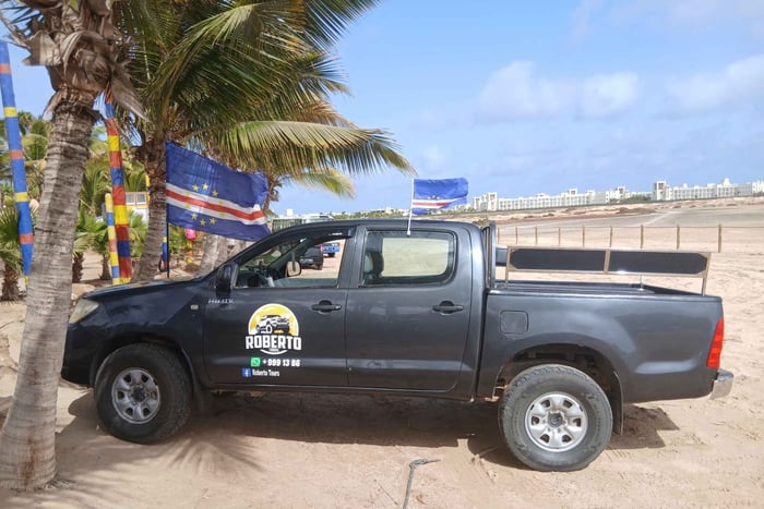 Rondrit over het eiland met een off-road pick-up of busje met Roberto Tours