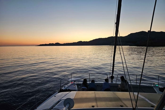 Bonifacio: katamaraaniretki auringonlaskuun ja aperitiivi