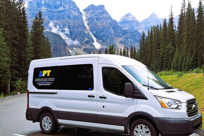 Calgary Airport Transfer to/from Canmore, Banff, Lake Louise