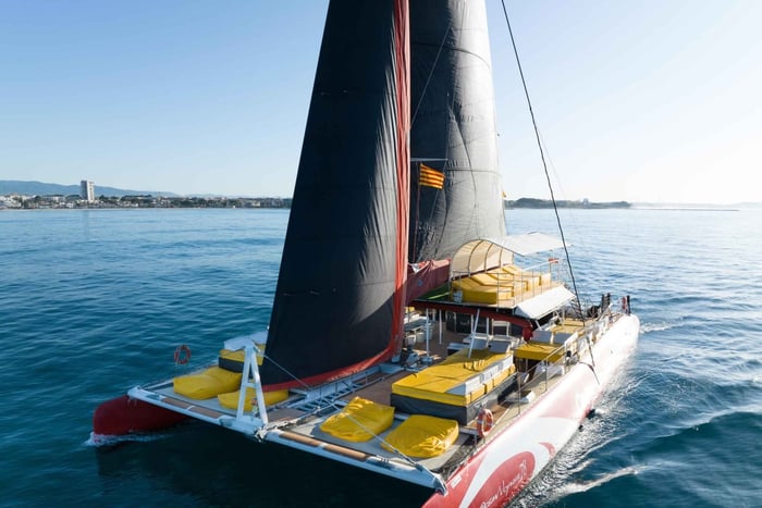 Cambrils: Catamaran Cruise with Drinks and BBQ Lunch Option